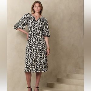 Blouson sleeve midi dress brand new with tags